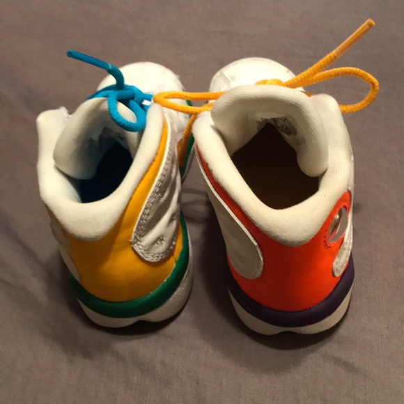 Nike Jordan Shoes - Picture 2 of 3